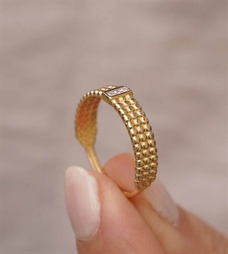 Üç Sıra Taşlı Yüzük