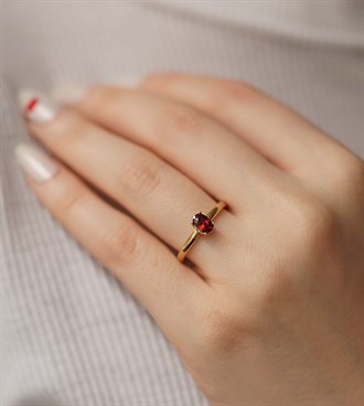 Yakut Tektaş Yüzük