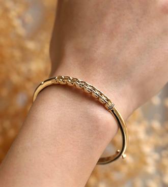 Zincir Detaylı Bombeli Bilezik