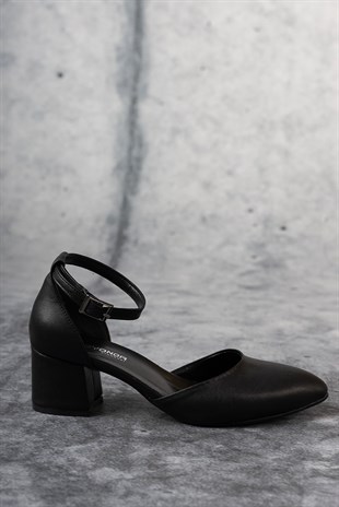 Kadın Siyah Suni Deri Topuklu Ayakkabı