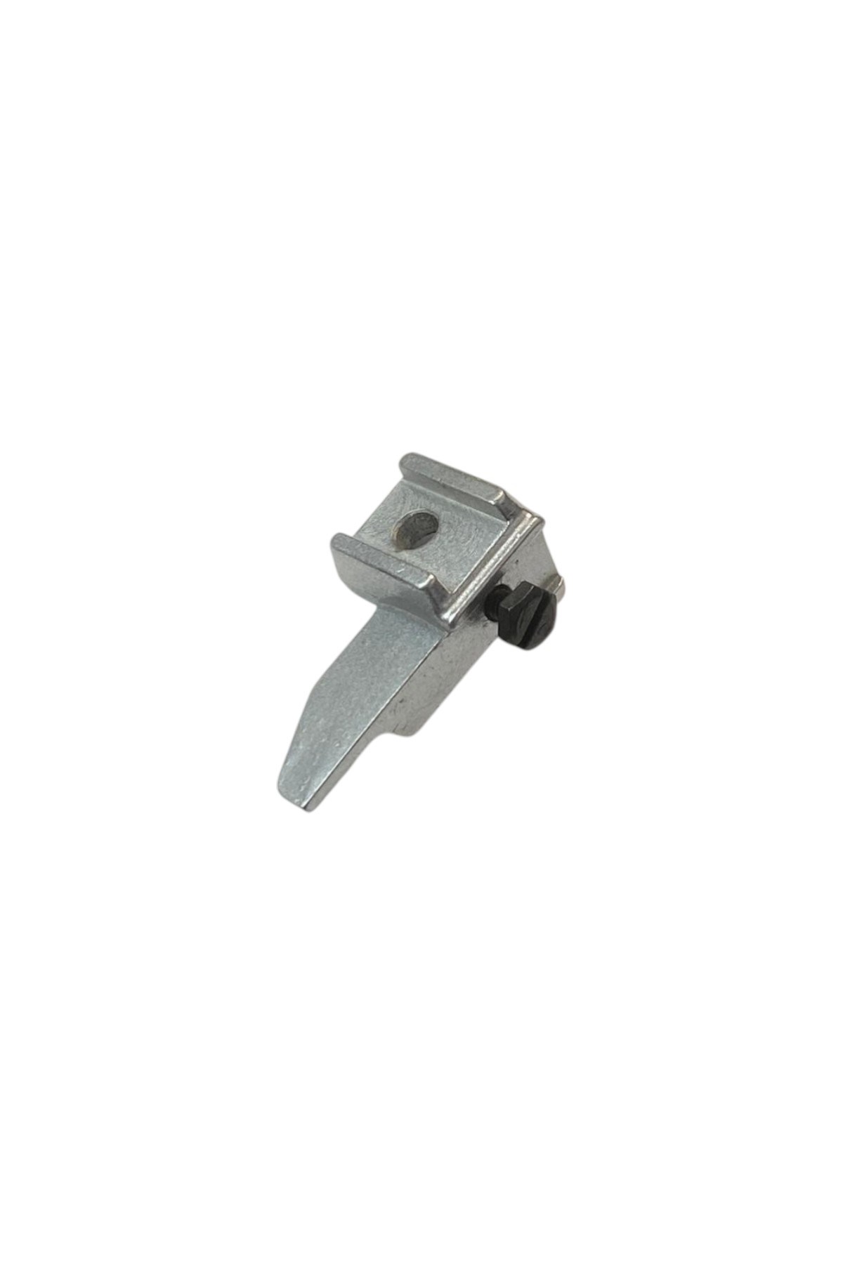 Juki 3600-6700 Overlok 3-4 İplik Üst Bıçak Kütük