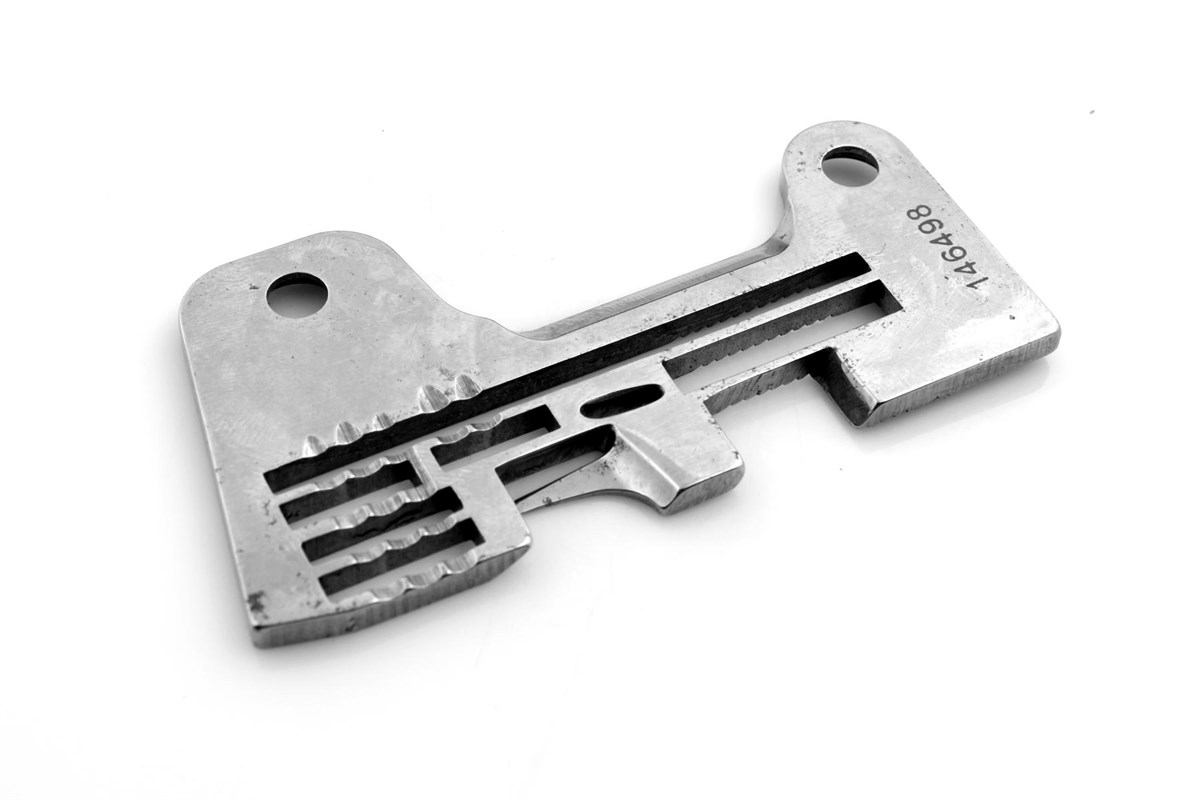 Brother Overlok 5 İplik Gömlek Plaka