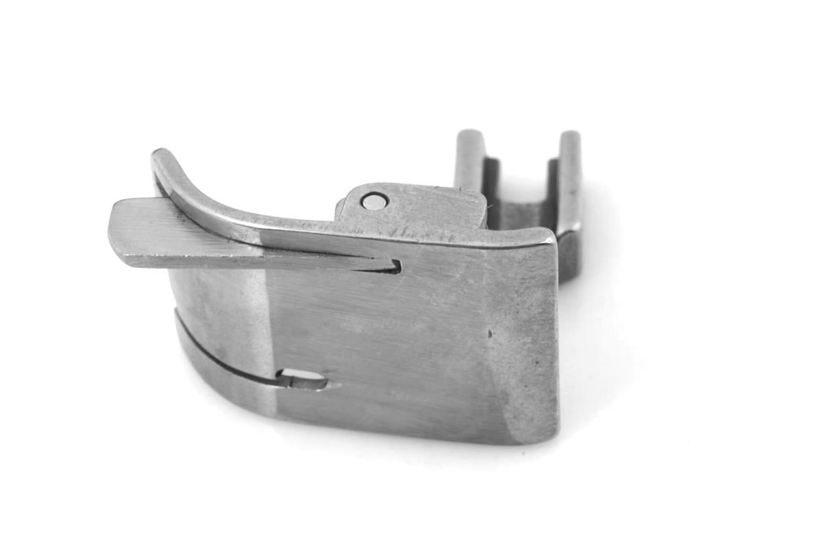 Düz Makine Tırnaklı Sağ Çima Ayak