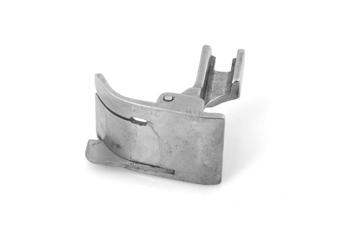 Düz Makine Tırnaklı Sol Çima Ayak