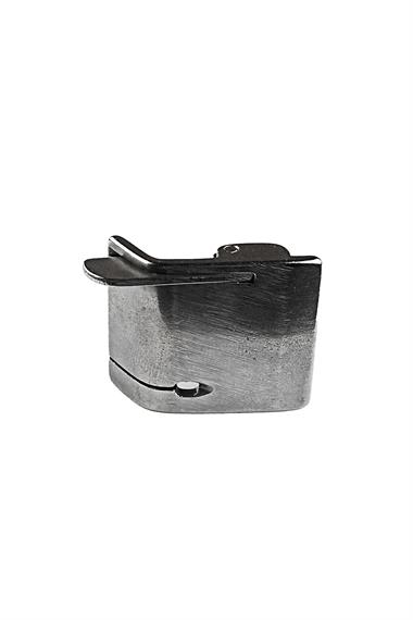 Düz Makine Tırnaklı Sağ Çima Ayak