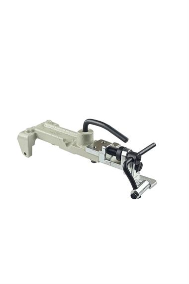 Brorher 913-Juki 373 Top Düğme Aparası