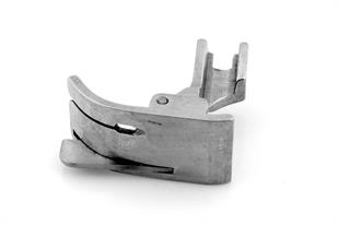 Düz Makine Tırnaklı Sol Çima Ayak