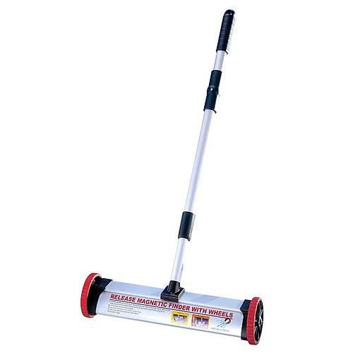 TEKERLEKLİ MIKNATISLI METAL TOPLAYICI