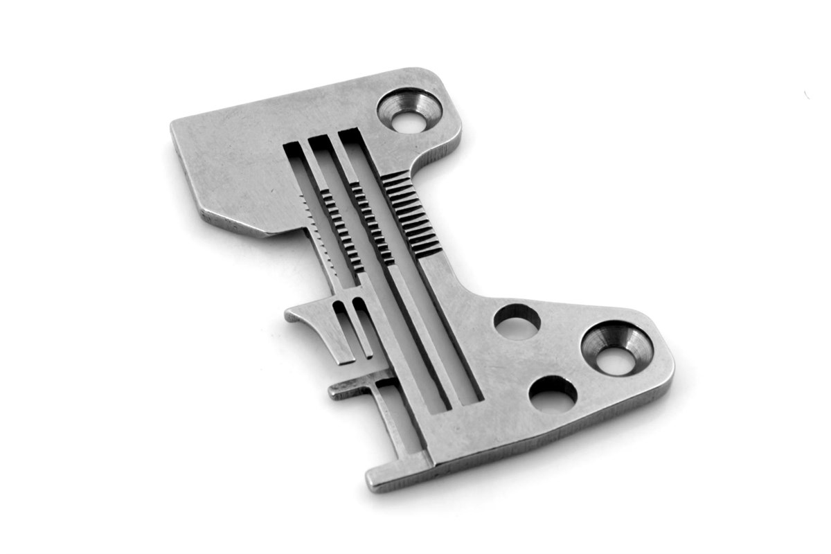 JUKİ OV 4 İPLİK PLAKA 4MM