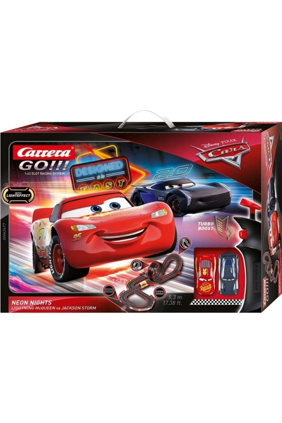 Go Disney Pixar Cars - Neon-Araba Garaj ve Setleri