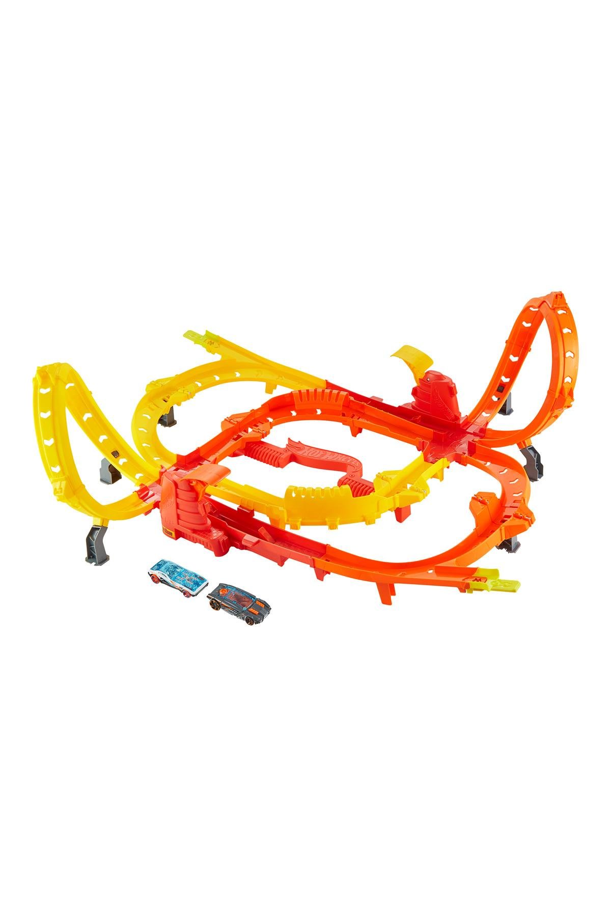 Hot Ones Turbo Oyun Parkuru ve 1:64 ölçekli 2 adet oyuncak araba JFH35-Araba Garaj ve Setleri