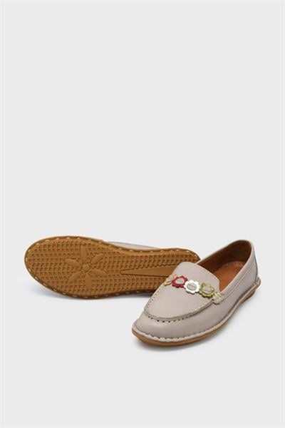 Beety Kadın Çiçek Desenli Casual Deri Ayakkabı Taş AKYN142.E-223