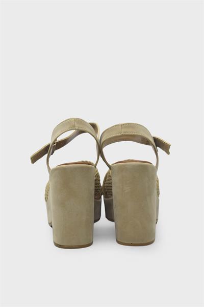 Beety Kadın Dolgu Topuk Sandalet Bej AKYN125.9997
