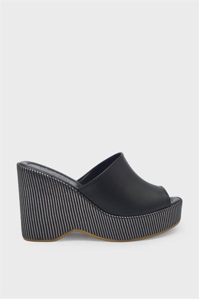 Beety Kadın Dolgu Topuk Terlik Siyah AKYN125.1013