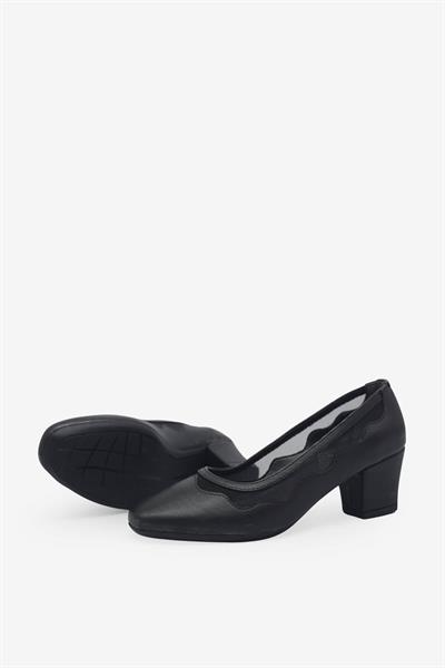 Beety Kadın Küt Burunlu Topuklu Ayakkabı Siyah AKYN8637