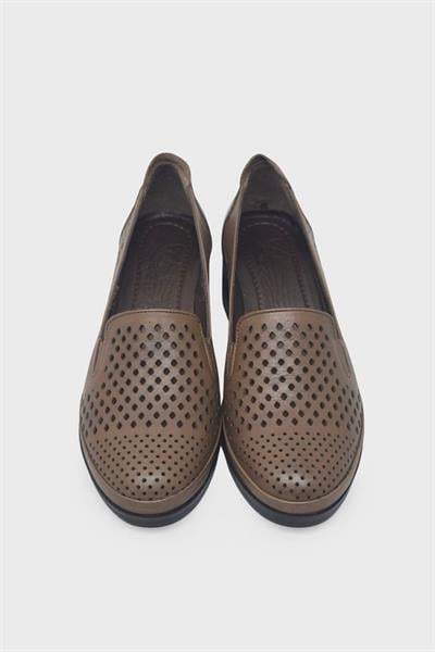 Beety Kadın Lazer Baskılı Yazlık Topuklu Deri Ayakkabı Ceviz AKYN219.526