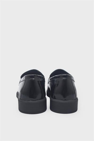 Beety Kadın Toka Detaylı Casual Deri Ayakkabı Siyah Rugan AKYN04.2121