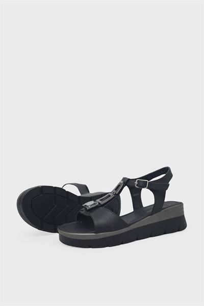 Beety Kadın Toka Detaylı Günlük Sandalet Siyah AKYN186.2009