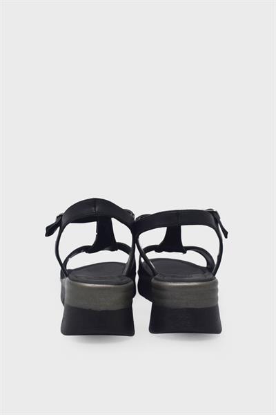 Beety Kadın Toka Detaylı Günlük Sandalet Siyah AKYN186.2009