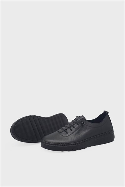 Castle Black Kadın Casual Deri Ayakkabı Siyah CB22423
