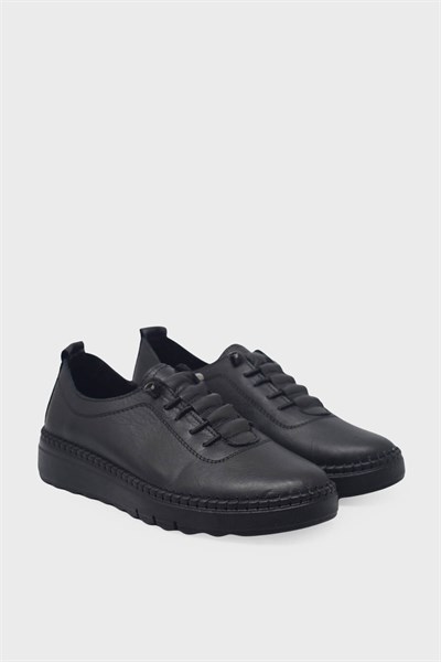 Castle Black Kadın Casual Deri Ayakkabı Siyah CB22423