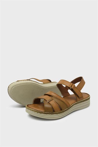Castle Black Kadın Casual Deri Sandalet Taba CB22338