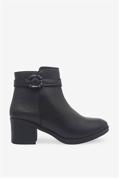 Castle Black Kadın Topuklu Deri Bot Siyah CB61012