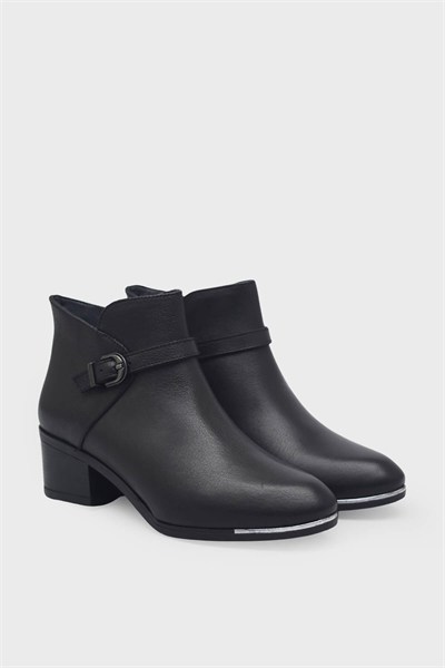 Castle Black Kadın Topuklu Deri Bot Siyah CB87506