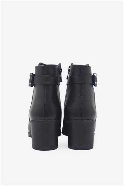 Castle Black Kadın Topuklu Deri Bot Siyah CB61012