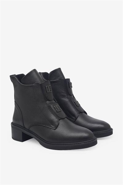 Castle Black Kadın Topuklu Deri Bot Siyah CB11032
