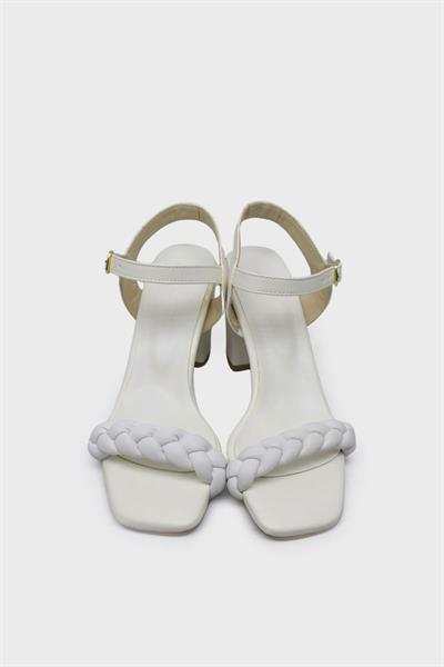 Kanuga Kadın Örgü Desenli Topuklu Sandalet Beyaz BB2022-75