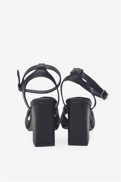 Kanuga Kadın Topuklu Sandalet Siyah BB2022-71