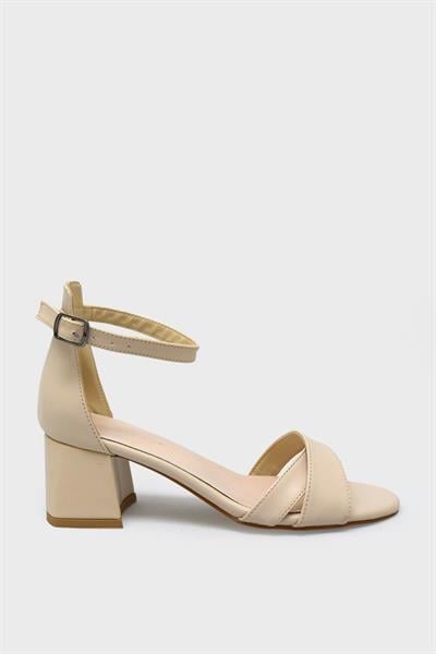 Kanuga Kadın Yazlık Topuklu Sandalet Bej BB2022-81