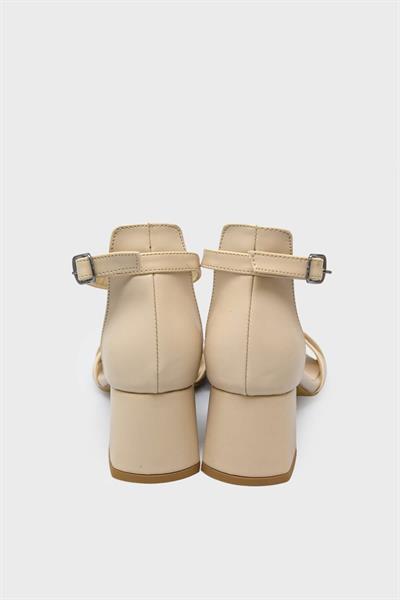 Kanuga Kadın Yazlık Topuklu Sandalet Bej BB2022-81