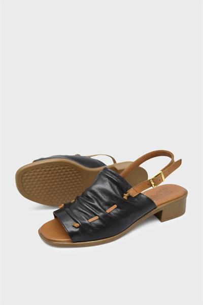 Venüs Kadın Topuklu Deri Sandalet Siyah Taba VNS23026021Y