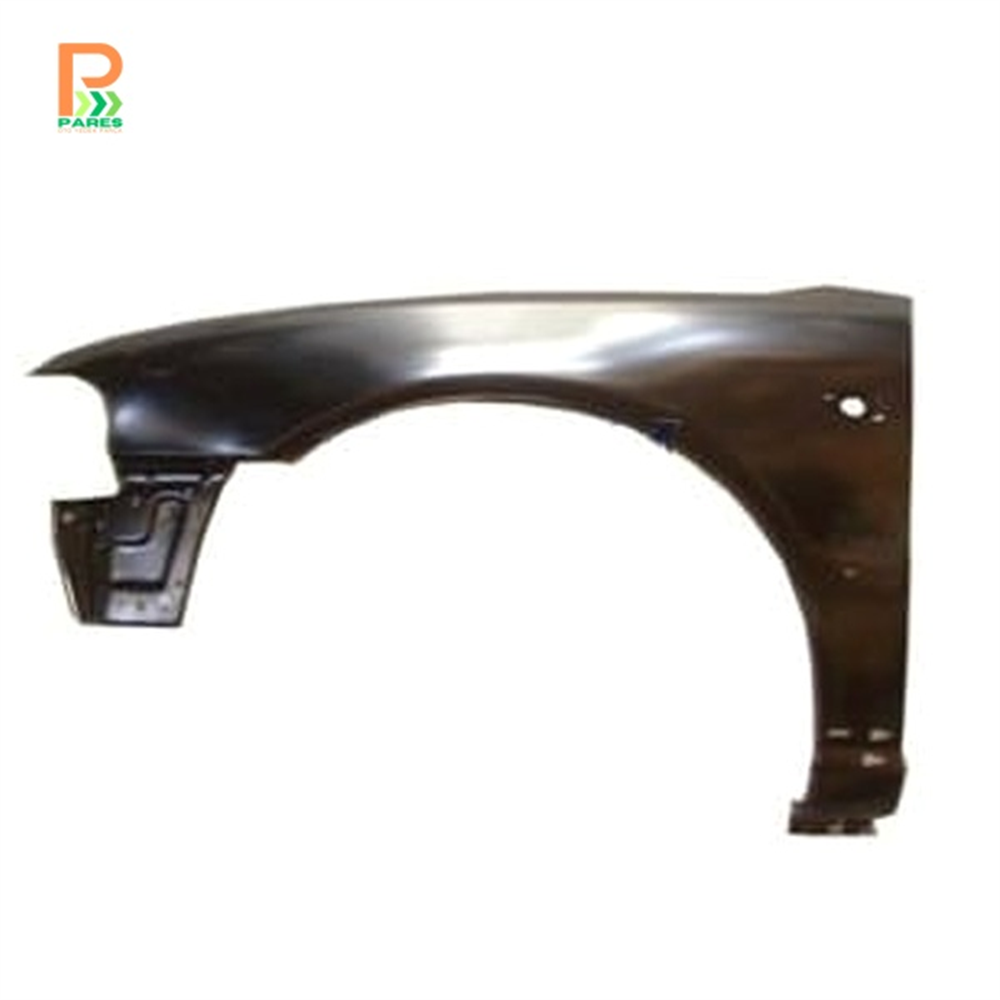 AUDI A4- 2000-2001- ÖN ÇAMURLUK DELİKLİ SOL TARAF 