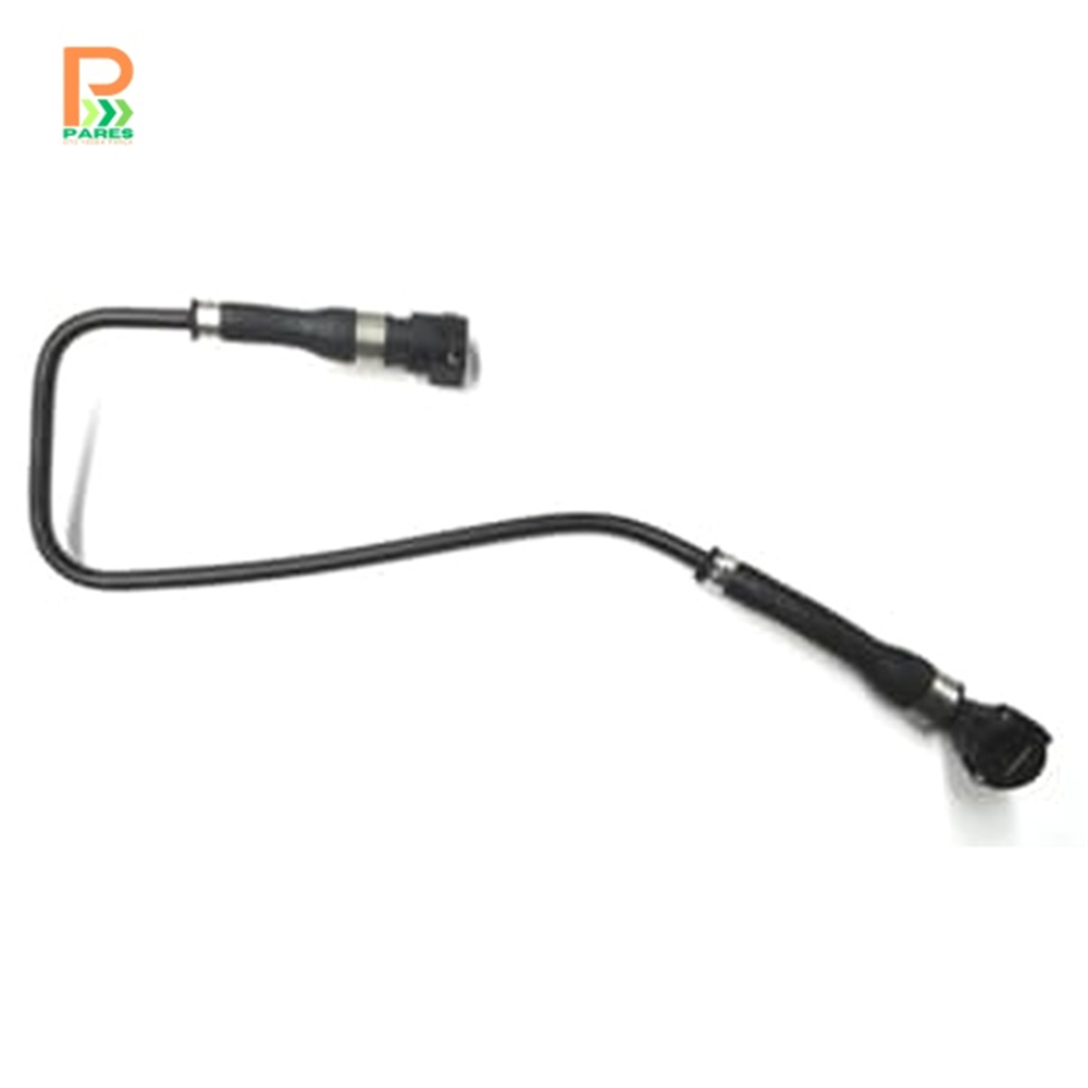 BMW X5- E53- 2000-2003- ÖN CAM SU BİDONU HORTUMU (4.4/4.6) ORİJİNAL TİP
