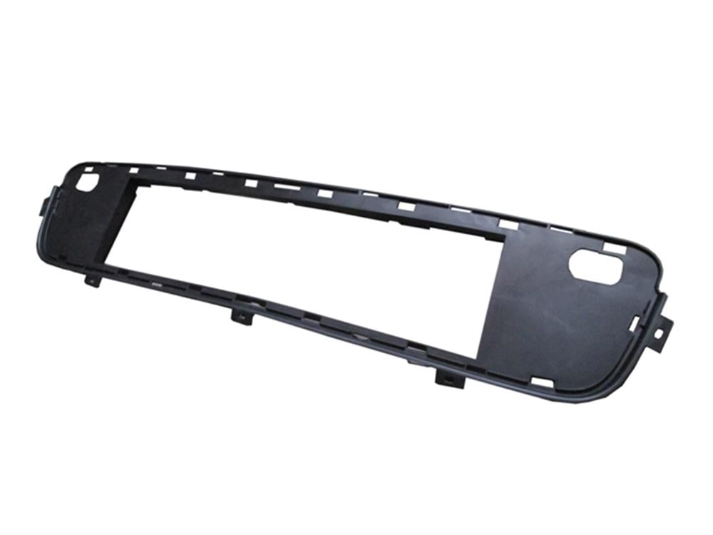 BMW X5- E70- 2007-2011- ÖN TAMPON PANJURU ÇERÇEVESİ ALT İÇ (SENSÖR DELİKLİ)