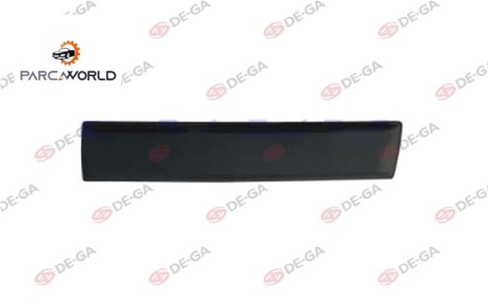 Dacıa Duster Ön Kapı Bandı Sağ 2009