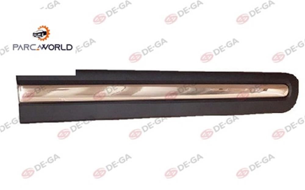 Fıat 500 L Ön Kapı Bandı Kromlu Sağ 2012