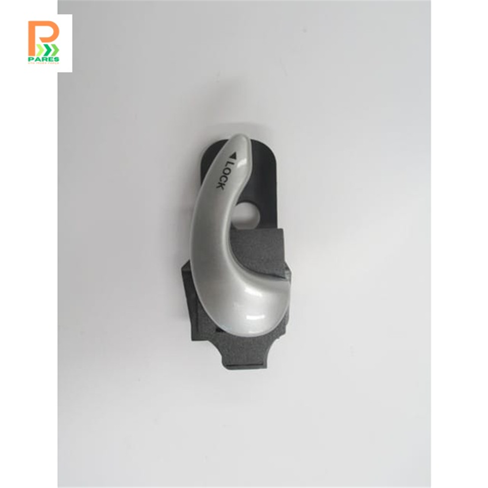 FIAT DOBLO- 2001-2005- ÖN KAPI İÇ AÇMA KOLU SAĞ TARAF GÜMÜŞ 
