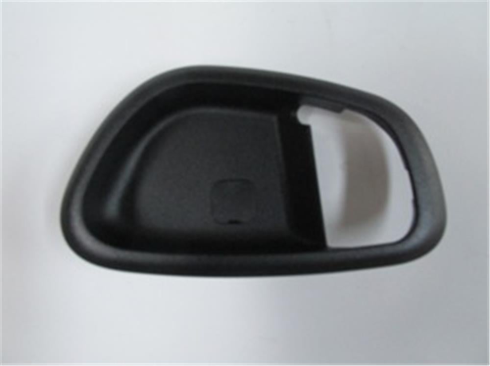 HYUNDAI I10- 08/11; ÖN KAPI İÇ AÇMA KOLU ÇERÇEVESİ SOL TARAF SİYAH
