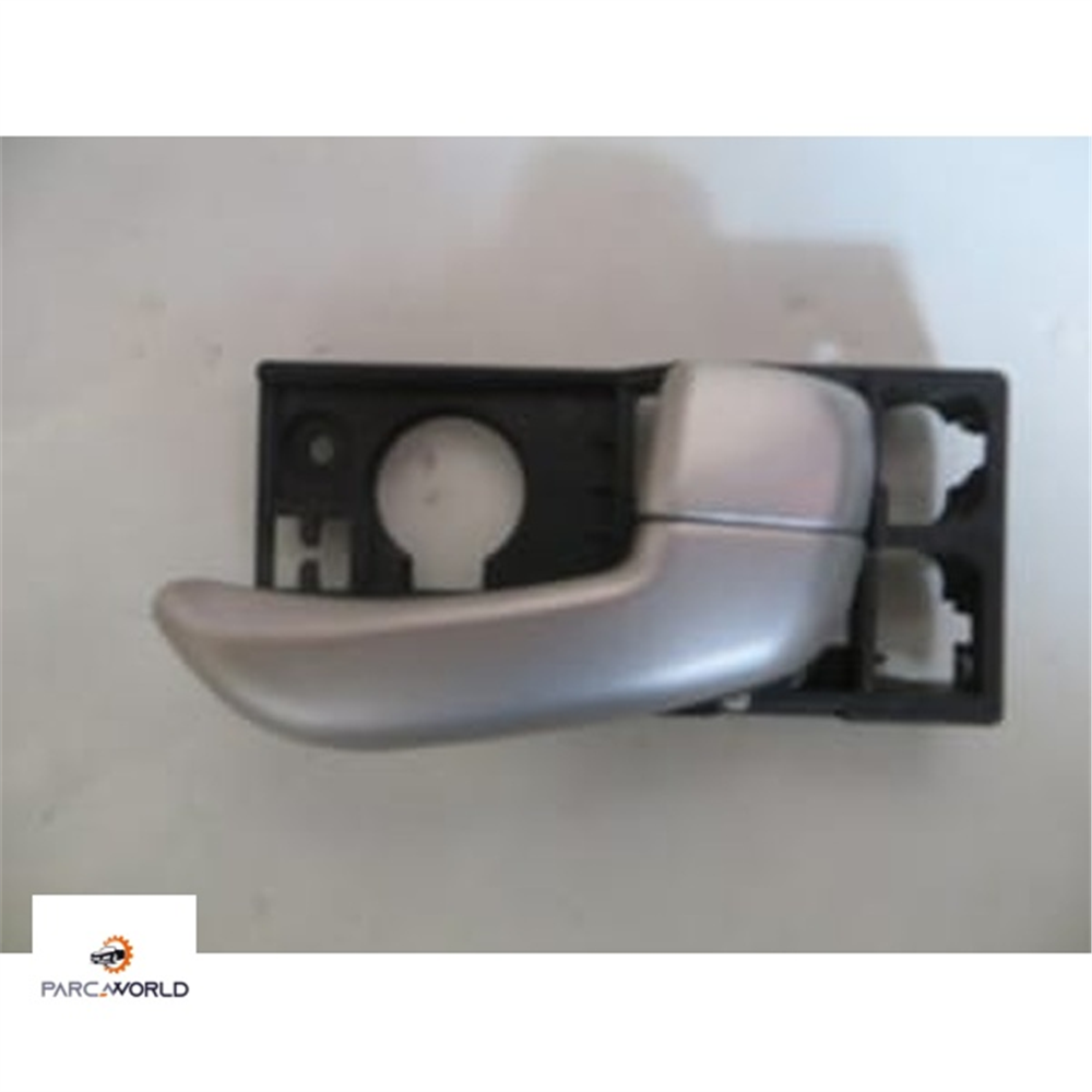 HYUNDAI I10- 08/11; ÖN KAPI İÇ AÇMA KOLU SAĞ TARAF GÜMÜŞ 
