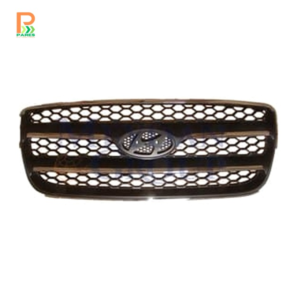 HYUNDAI SANTA FE- 06/09; ÖN PANJUR (ÇERÇEVE VE ORTA IZGARASI NİKELAJ KAPLAMALI) (BFN)