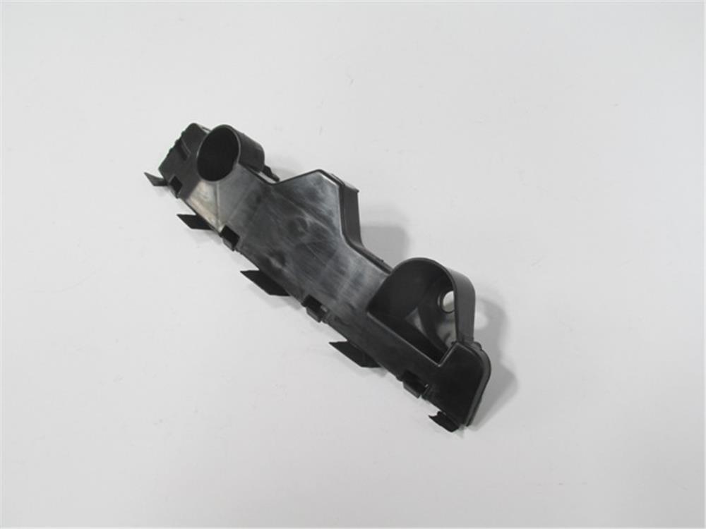 MAZDA 2- HB- 08/14; ÖN TAMPON BRAKETİ SOL TARAF PLASTİK