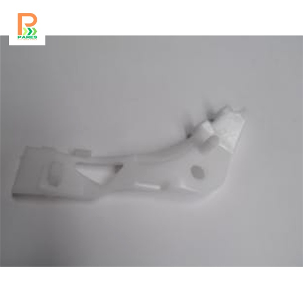MAZDA 6- SD- 03/06; ÖN TAMPON BAĞLANTI BRAKETİ SOL TARAF PLASTİK 