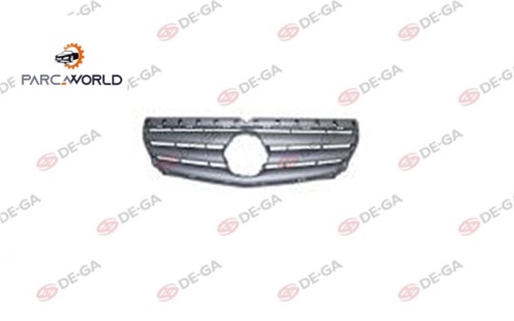 Mercedes W246 Ön Panjur Grı 2011