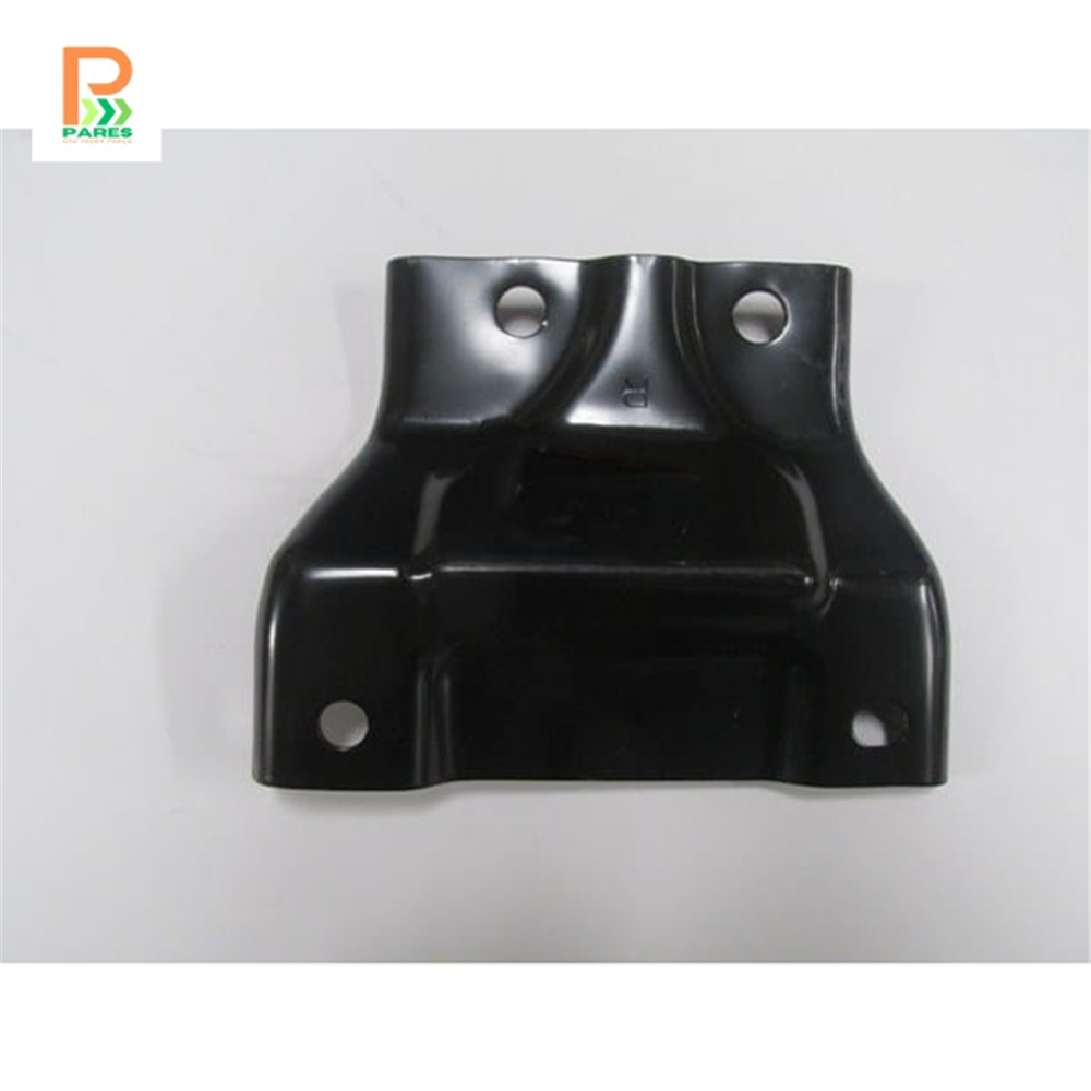 MITSUBISHI CANTER- FUSO- 2006-2012- ÖN TAMPON BRAKETİ SAĞ TARAF (KÜÇÜK TİP)