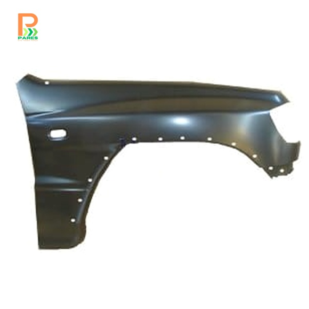 MITSUBISHI PAJERO- 1998-2000- ÖN ÇAMURLUK DELİKLİ SAĞ TARAF DODİK/ANTEN DELİKLİ
