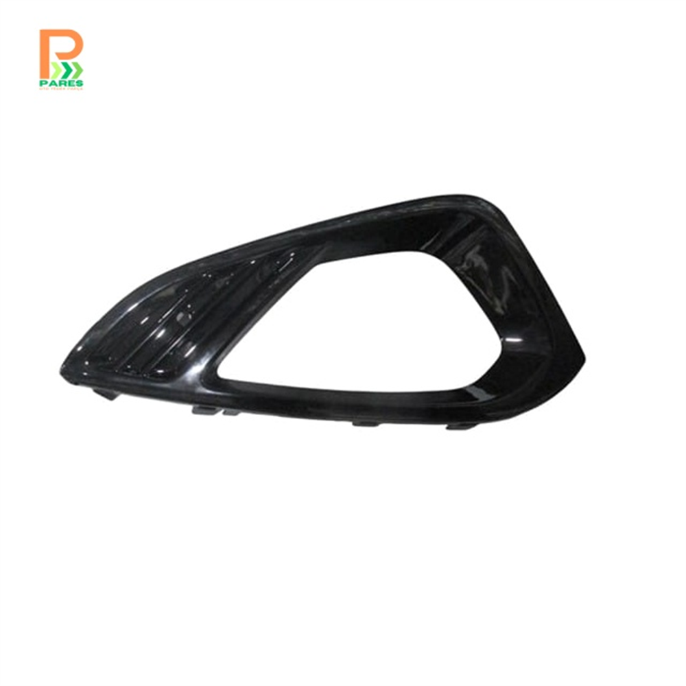 OEM NO 2143213 UYUMLU FORD FIESTA 18/23 SİS LAMBA KAPAĞI SAĞ SİS DELİKLİ SİYAH 